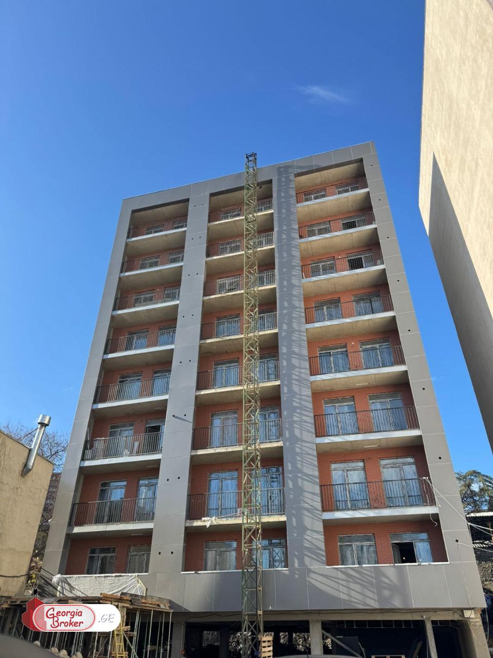 nearly repaired 3-room apartment for sale